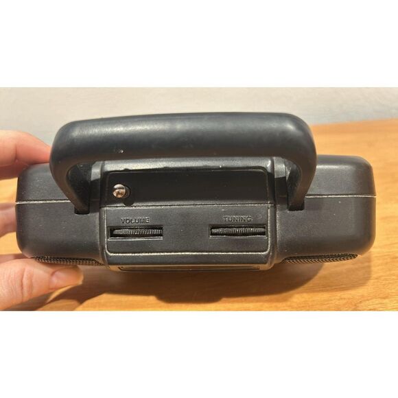 Working Baby  Boom Box By Lifelong  AM/FM  Portage  Radio 7.5x3.5 inches - Picture 5 of 7